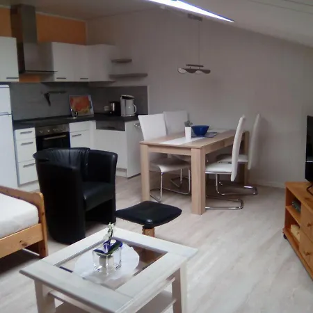 Ferienwohnung-8-im-haus-sandra-dahme-ostsee شقة *